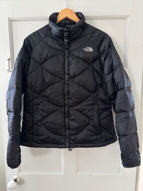 The North Face Women’s Black 550 Puffer Jacket - Down Filled